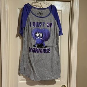 Universal Studios nightshirt. Size L/XL